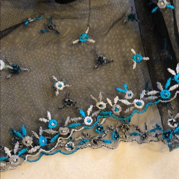 Blouse - Picture 5 of 6